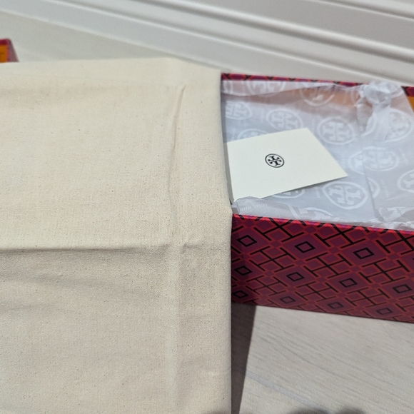 Tory Burch Georgia Pointed Toe Flat - Picture 12 of 13